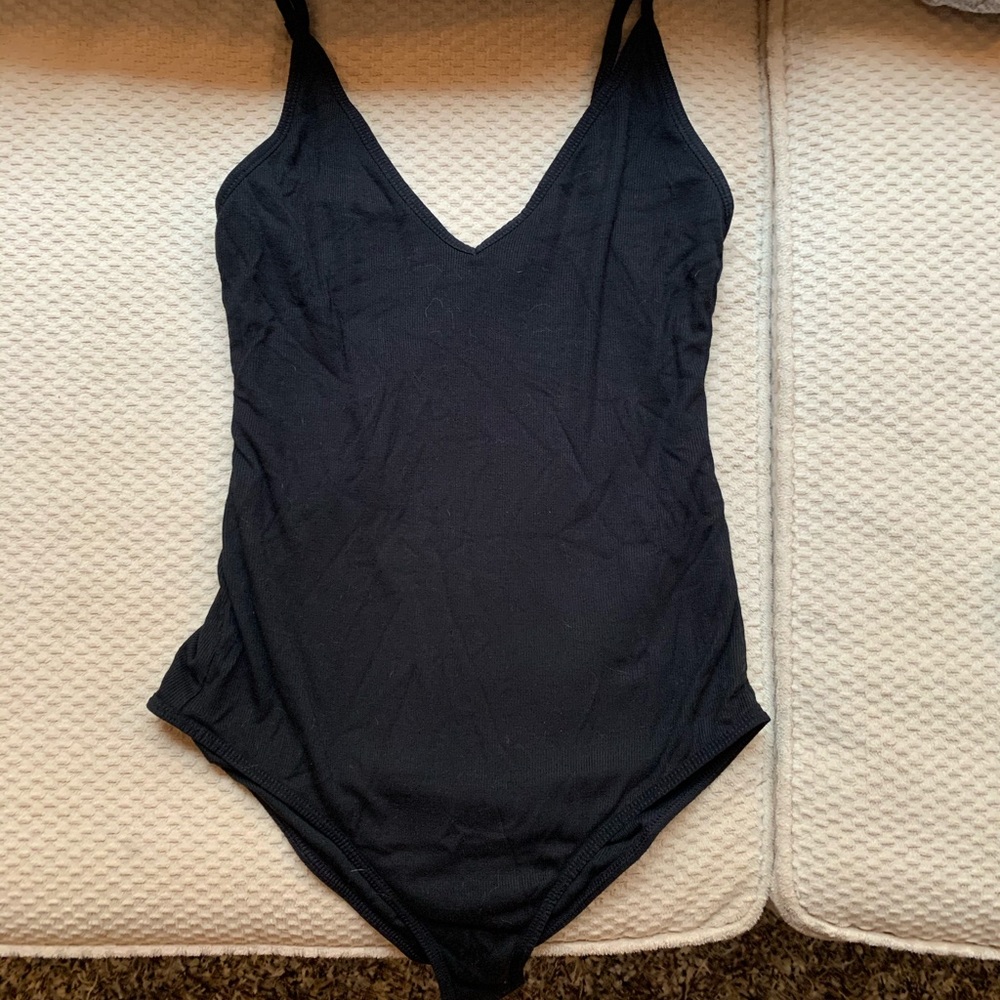 aritzia bodysuit